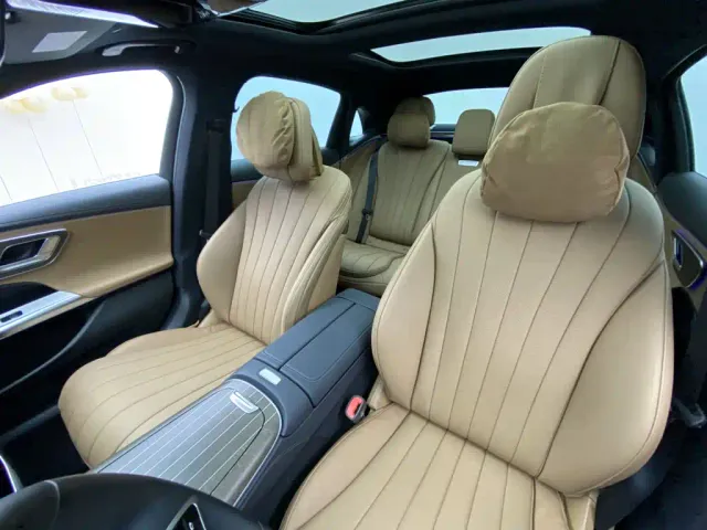 Mercedes-Benz E-Class — Фото автомобиля 28