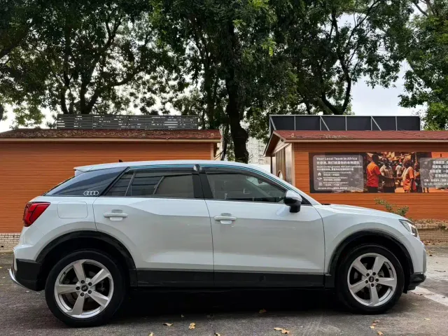 Audi Q2L — Фото автомобиля 15