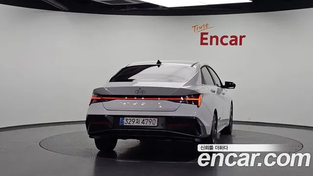 Hyundai Avante — Фото автомобиля 4