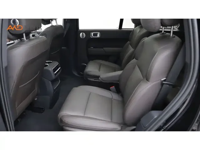 Li Auto L8 — Фото автомобиля 7