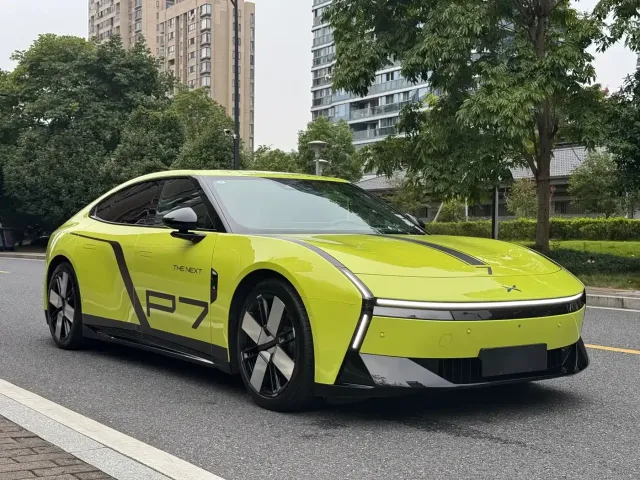 Xpeng P7 — Фото автомобиля 8
