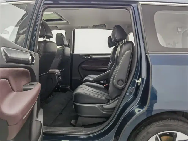 GAC Trumpchi M6 — Фото автомобиля 15