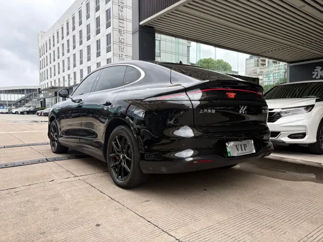 IM Motors LS6 — Фото автомобиля 5