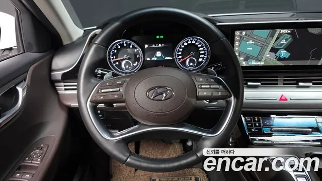 Hyundai Grandeur New — Фото автомобиля 20