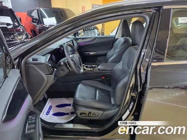 Lexus NX NX450h+ 2nd Gen — Фото автомобиля 9