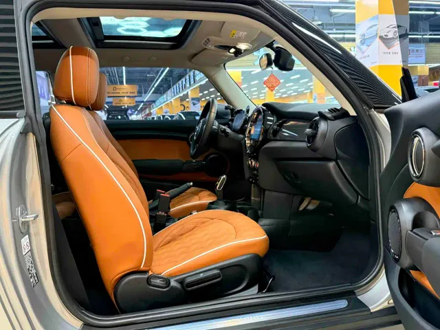 MINI Hatch — Фото автомобиля 6