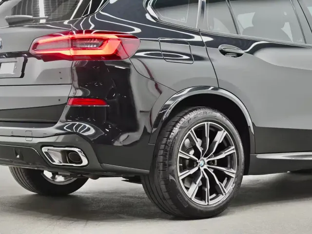 BMW X5 — Фото автомобиля 11