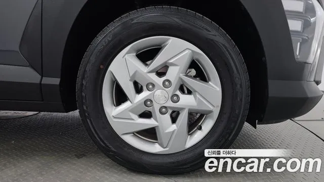 Hyundai Kona SX2 — Фото автомобиля 6