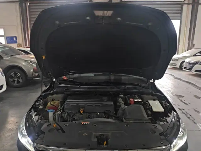 Geely Emgrand — Фото автомобиля 19