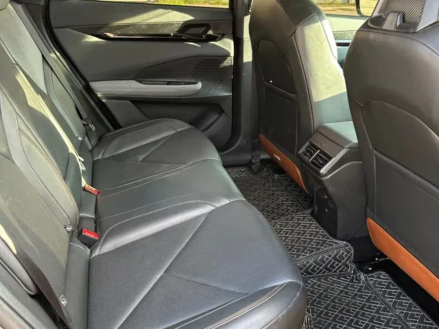 Changan Changan UNI-V 2022 1.5T Premium Model — Фото автомобиля 5