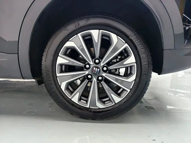 Buick Envision S — Фото автомобиля 10