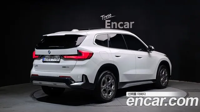 BMW X1 — Фото автомобиля 2