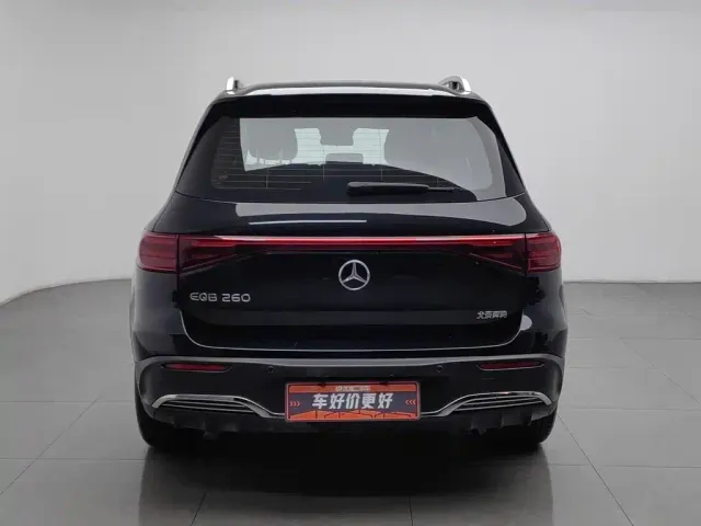 Mercedes-Benz EQB — Фото автомобиля 4