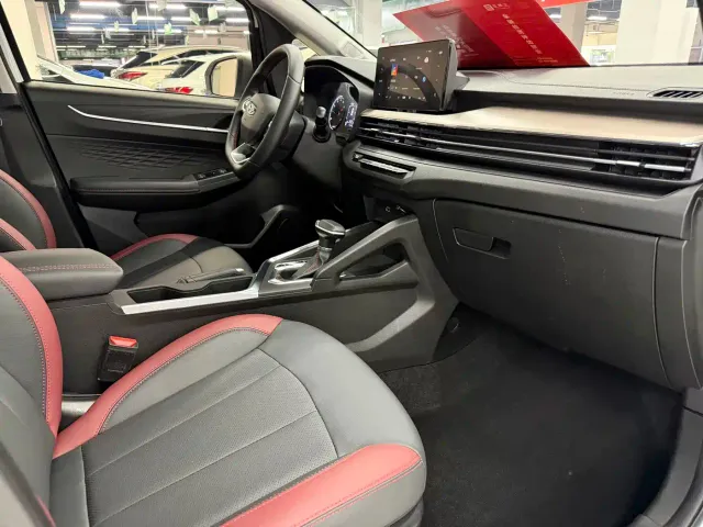 Geely Vision X3 — Фото автомобиля 4