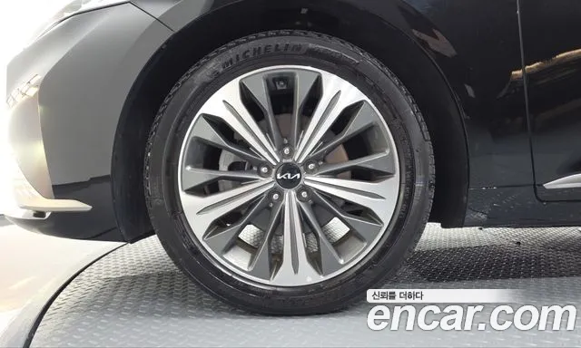 Kia K8 Hybrid — Фото автомобиля 5