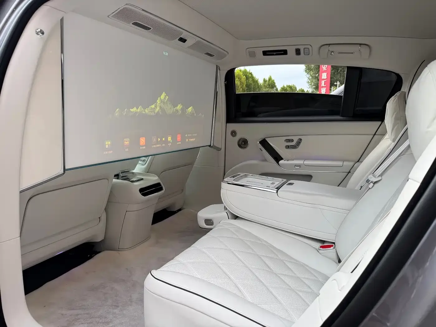 Zunjie Zunjie S800 2026 Model Extended Range Starlight Premium Edition 5-seater — Фото автомобиля 13