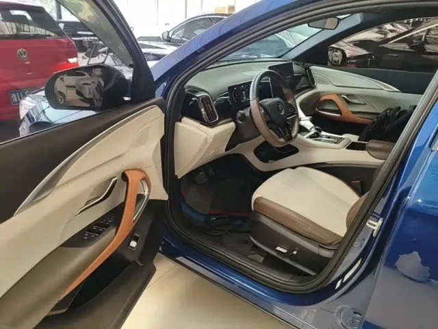 BYD Song Pro — Фото автомобиля 15