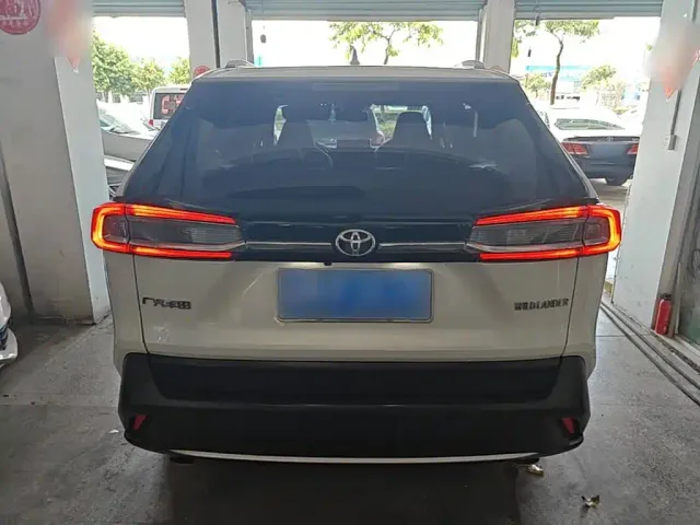 Toyota Wildlander — Фото автомобиля 5