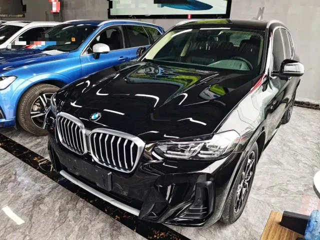 Фотография автомобиля — BMW X3