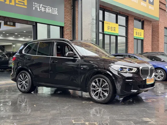 BMW X5 — Фото автомобиля 3