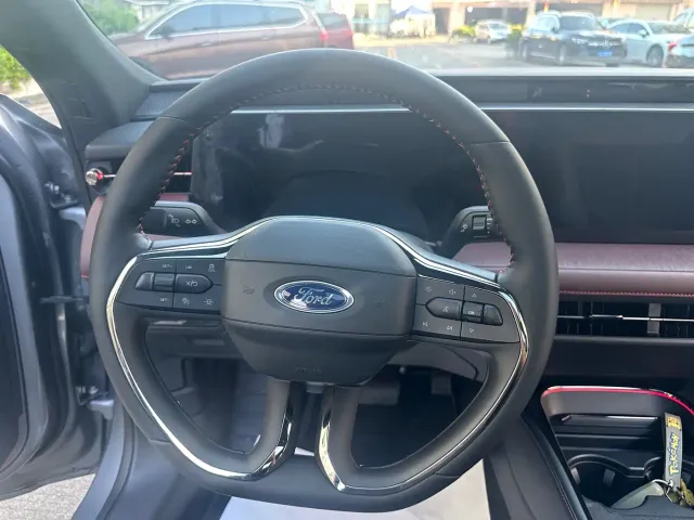 Ford Mondeo — Фото автомобиля 8
