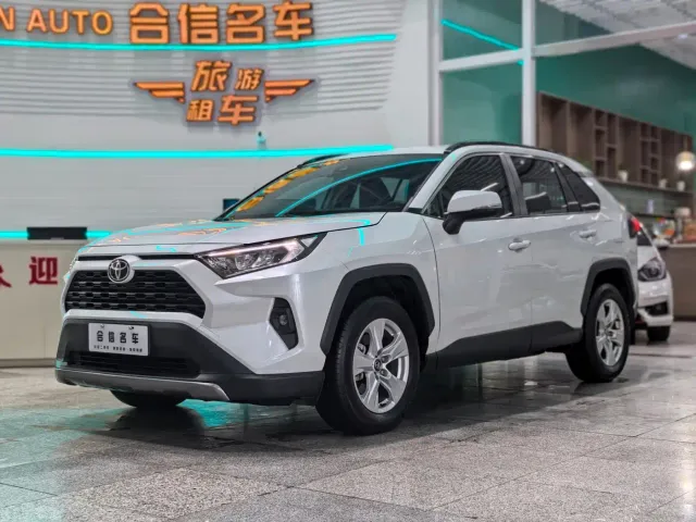 Фотография автомобиля — Toyota RAV4