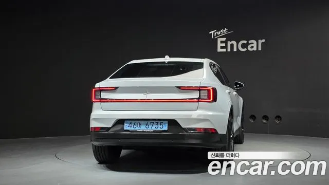 Polestar 2 — Фото автомобиля 4