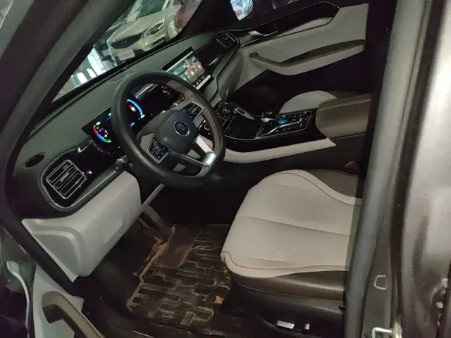 BYD Qin PLUS — Фото автомобиля 14