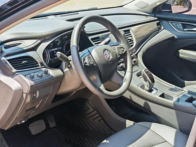 Buick LaCrosse — Фото автомобиля 11