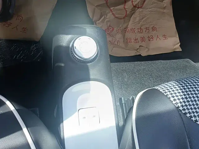 Wuling Hongguang Mini EV — Фото автомобиля 13
