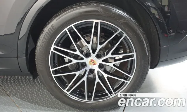 Porsche Cayenne PO536 — Фото автомобиля 6