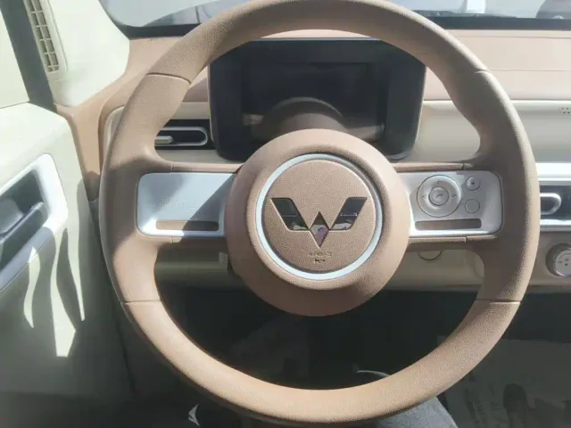 Wuling Hongguang Mini EV — Фото автомобиля 10