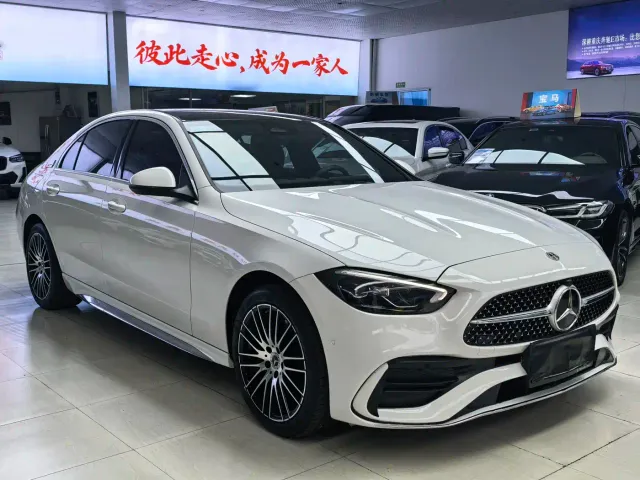 Mercedes-Benz C-Class — Фото автомобиля 3