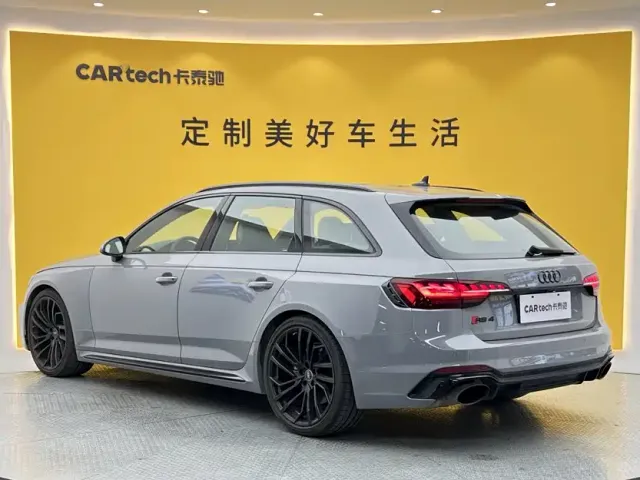 Audi RS 4 — Фото автомобиля 26