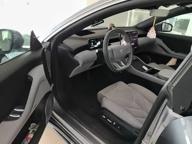 Nio ET5 Touring — Фото автомобиля 15