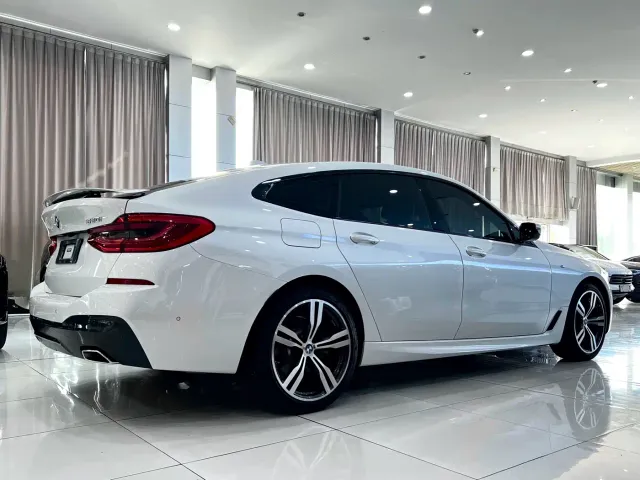 BMW 6 Series Gran Turismo — Фото автомобиля 4