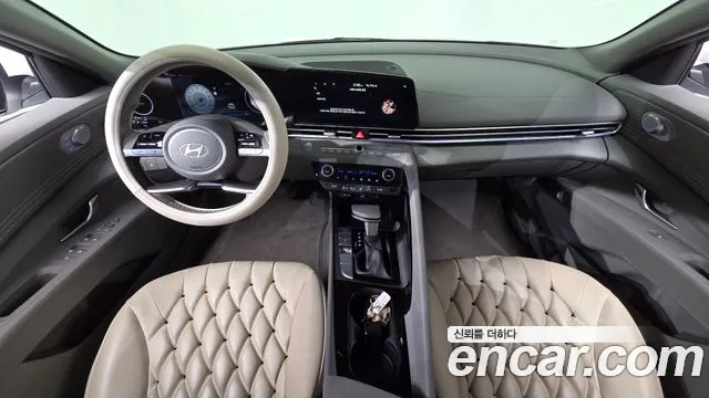 Hyundai Avante CN7 — Фото автомобиля 10