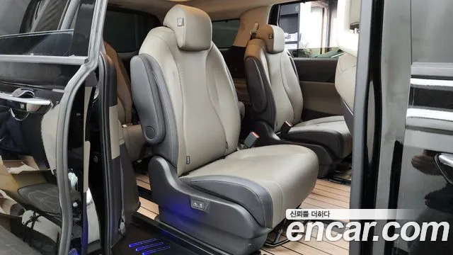 Kia Canival Новый Carnival 4 поколение Дизель 9 мест Hi-Limousine (Спецкузов) — Фото автомобиля 12