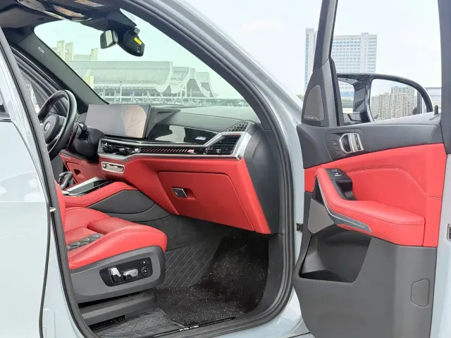 BMW X5 M — Фото автомобиля 6