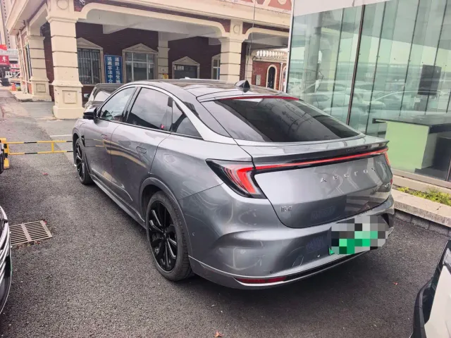 Arcfox Alpha S6 — Фото автомобиля 4