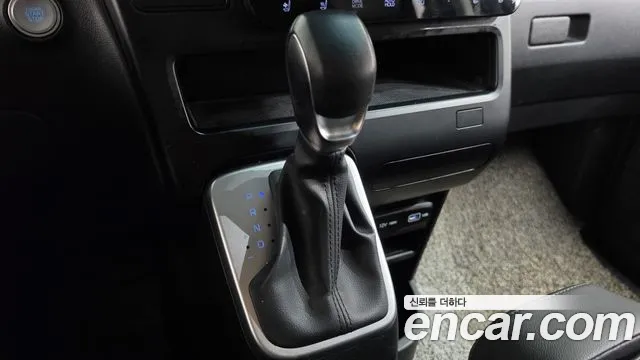 Hyundai Staria — Фото автомобиля 12