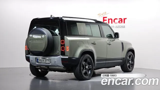 Land Rover Defender L663 — Фото автомобиля 2