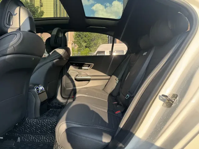 Mercedes-Benz C-Class — Фото автомобиля 13