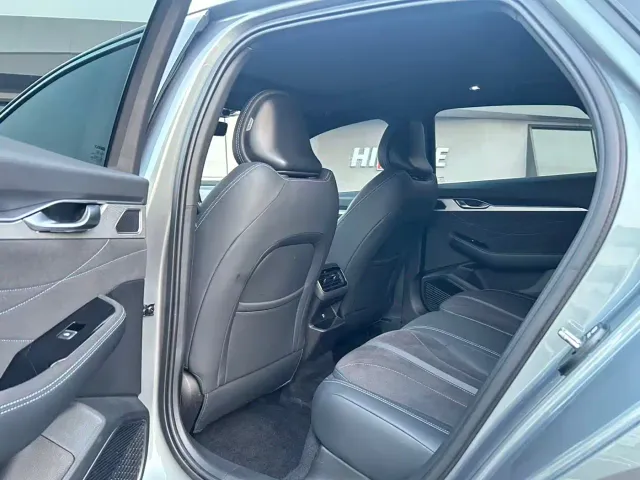 Geely Xingrui — Фото автомобиля 9