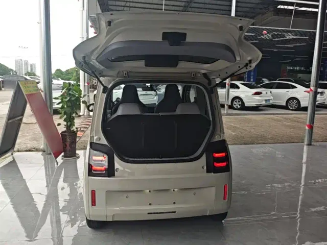 Wuling Air EV — Фото автомобиля 18