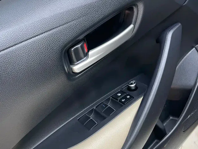Toyota Corolla — Фото автомобиля 10