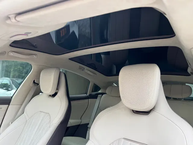 Xiaomi Auto Xiaomi SU7 2026 All-Wheel Drive Edition — Фото автомобиля 11