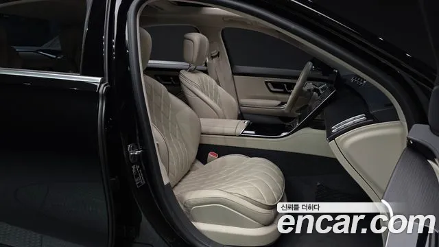 Mercedes-Benz S-Class — Фото автомобиля 18