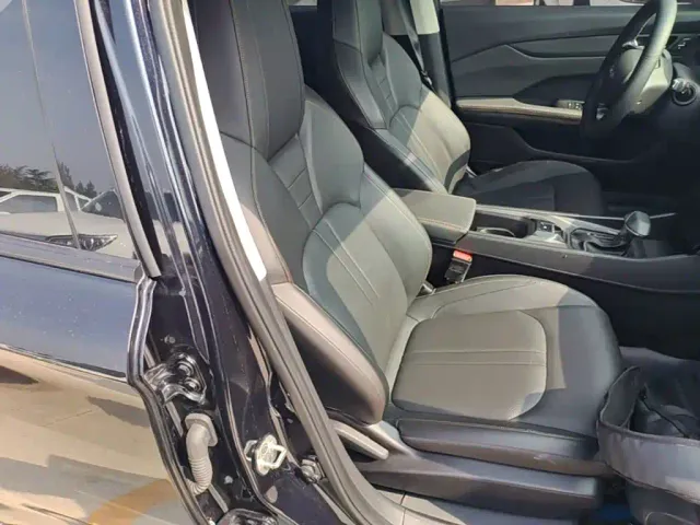 Dongfeng Yixuan — Фото автомобиля 24
