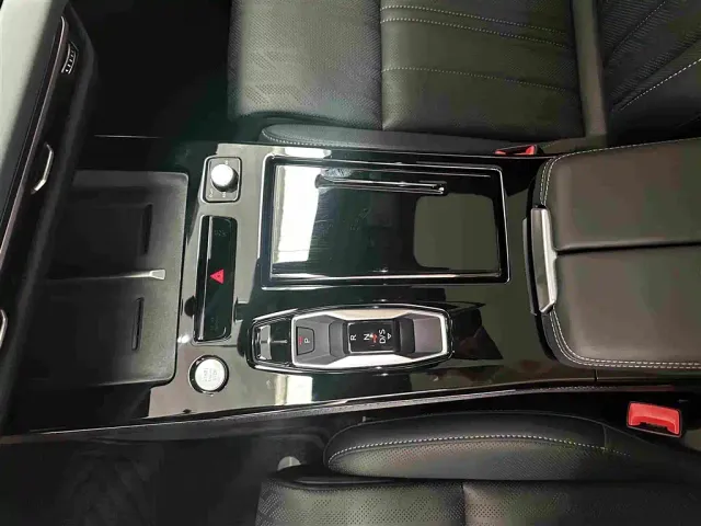 Audi A6L — Фото автомобиля 10